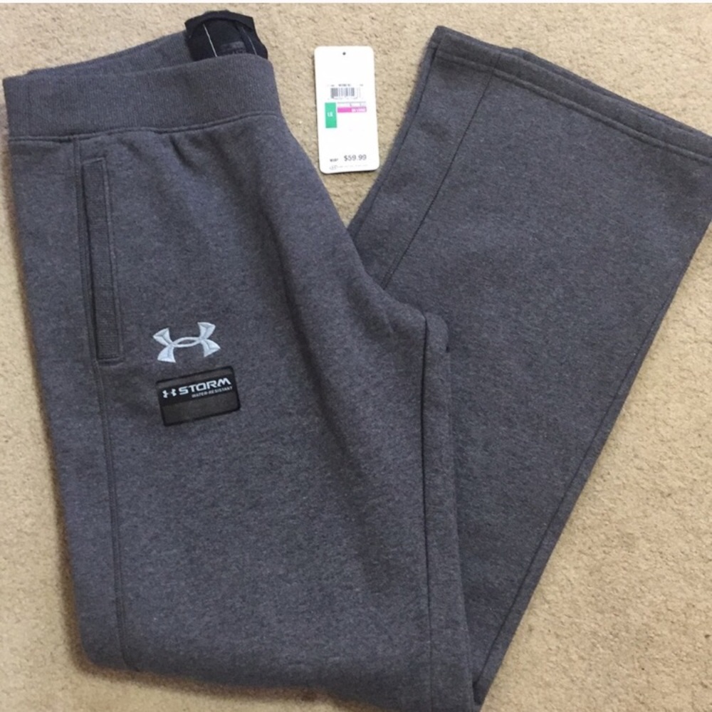 NWT Under Armour women’s storm sweatpants